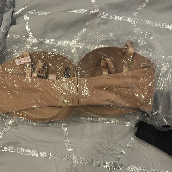 NewVictoria Secret Super Cute push up bra - Picture 3 of 4